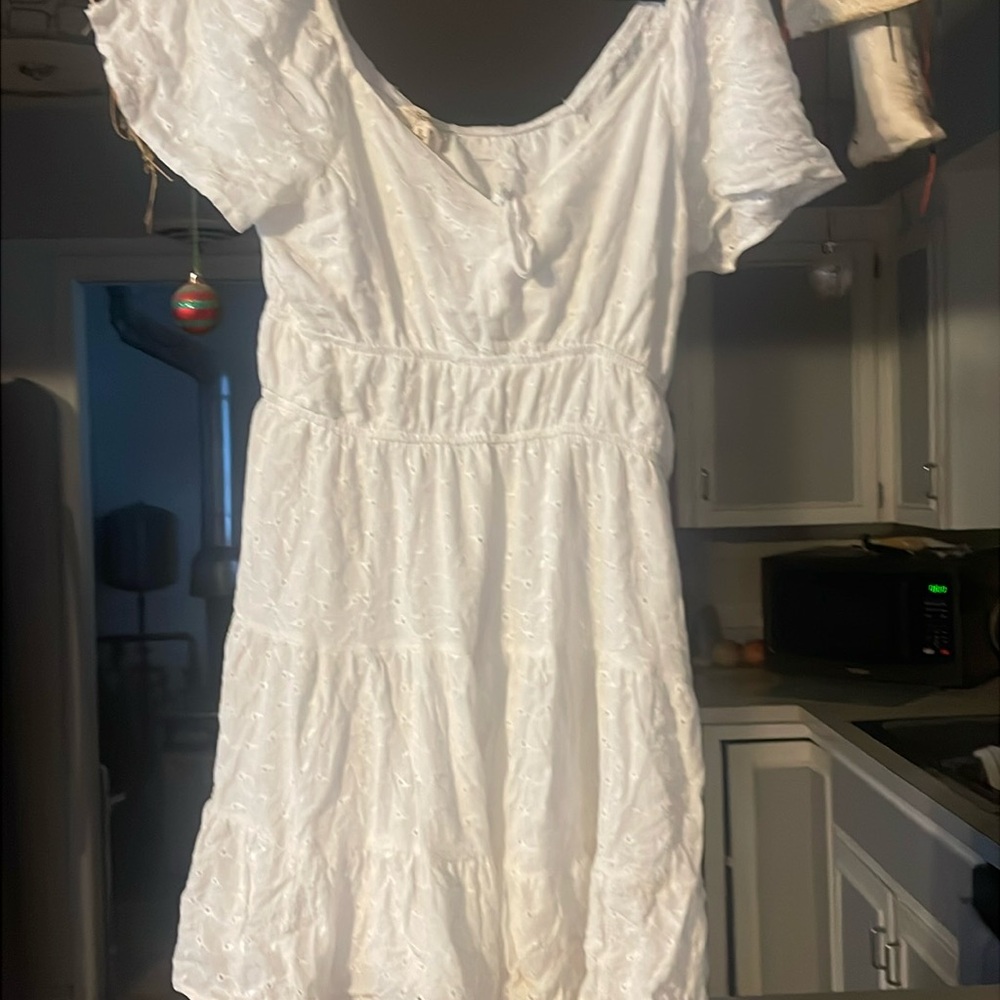 VERY NICE DRESS!